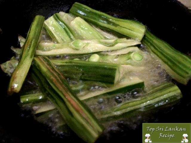 Make Drumstick Curry Sri Lankan Style | Murungakkai Kuzhambu - Top Sri ...